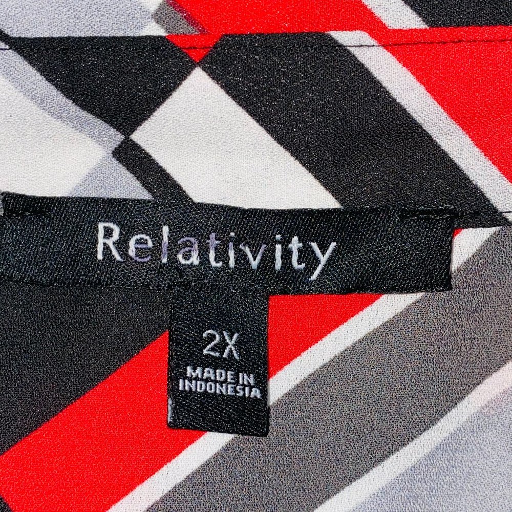 Relativity Abstract Print Button Down Top 2x - image 5